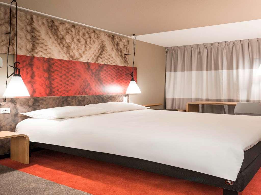 Ibis Archamps Porte De Geneve Стая снимка