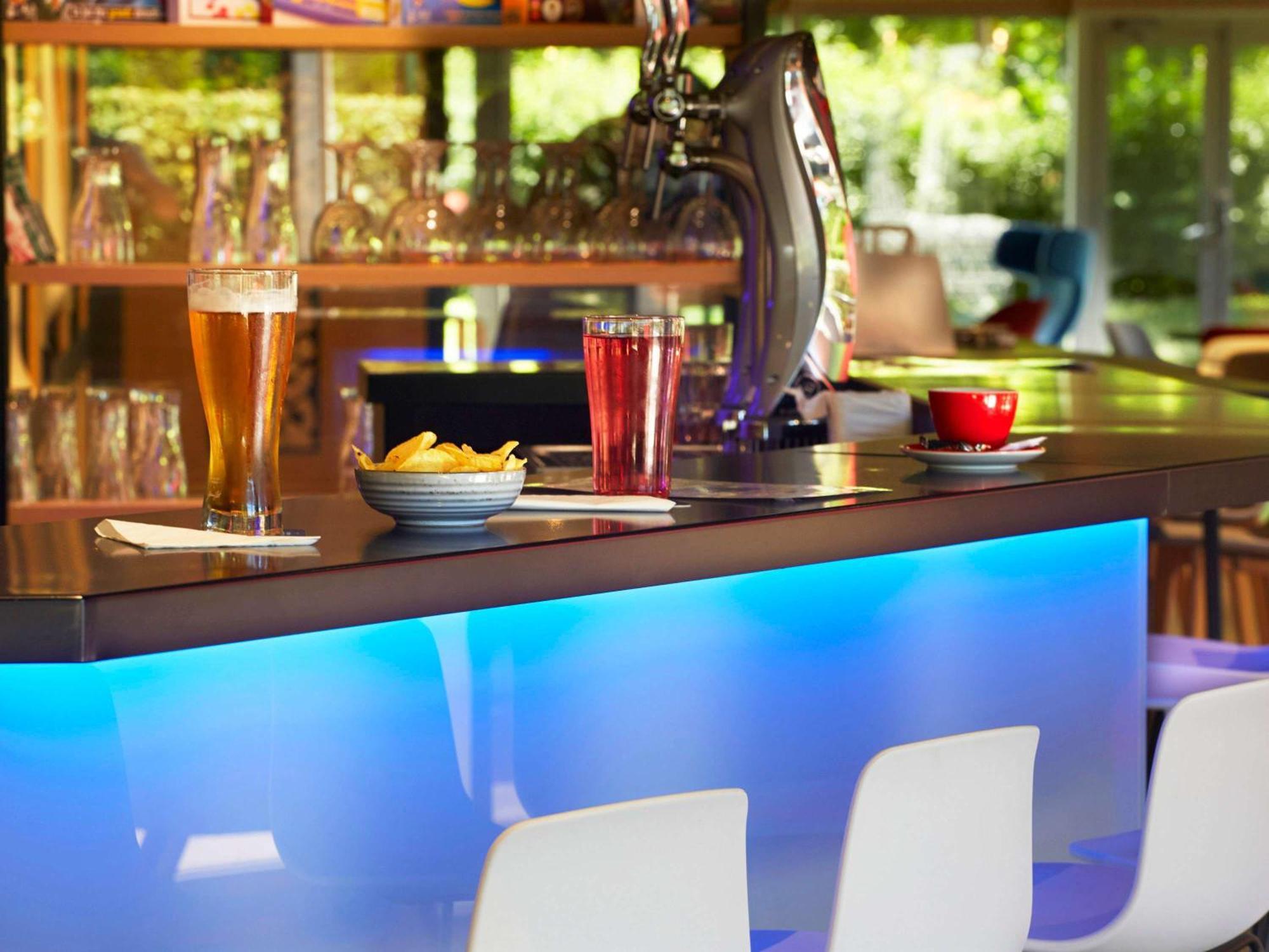 Ibis Archamps Porte De Geneve Екстериор снимка