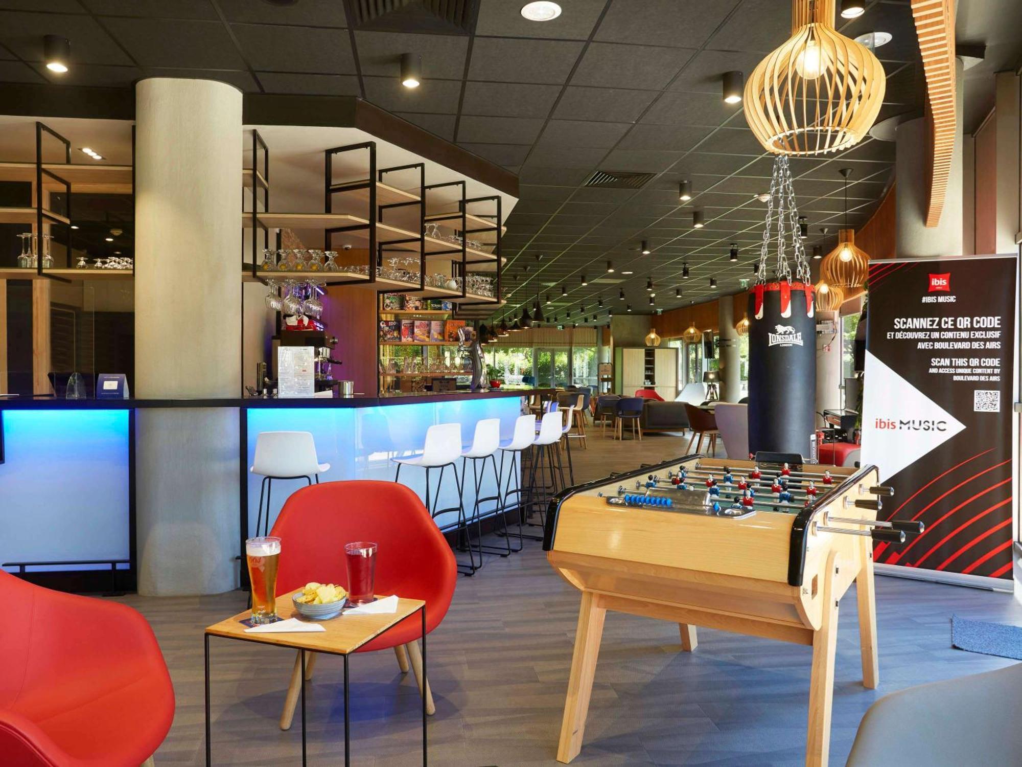 Ibis Archamps Porte De Geneve Екстериор снимка