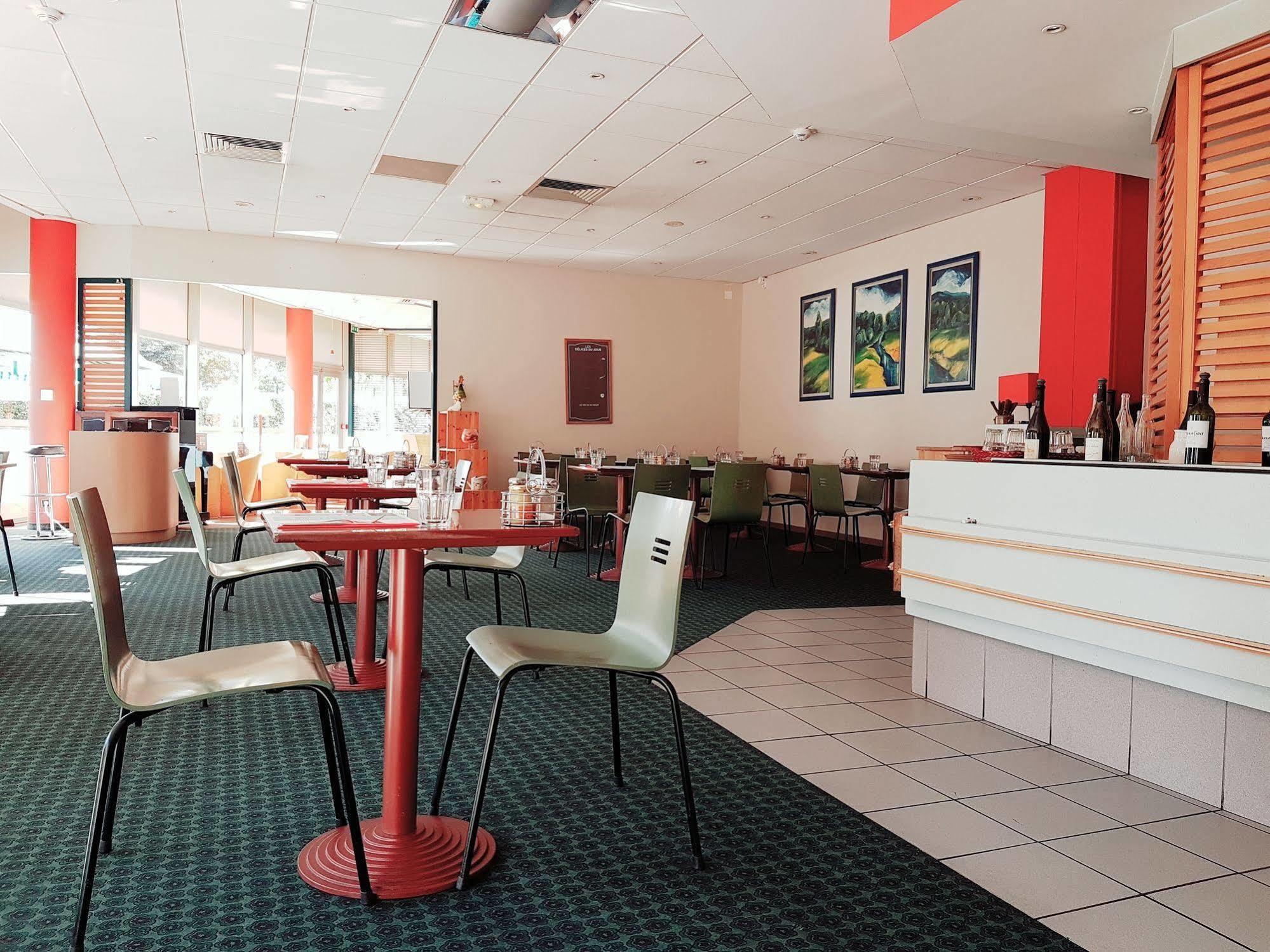 Ibis Archamps Porte De Geneve Екстериор снимка